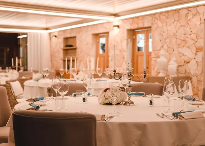 Borgo Smeraldo فندق أرتْساكينا