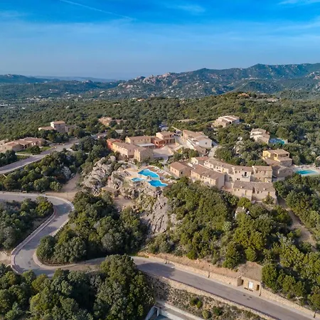 Borgo Smeraldo Hotel 4*