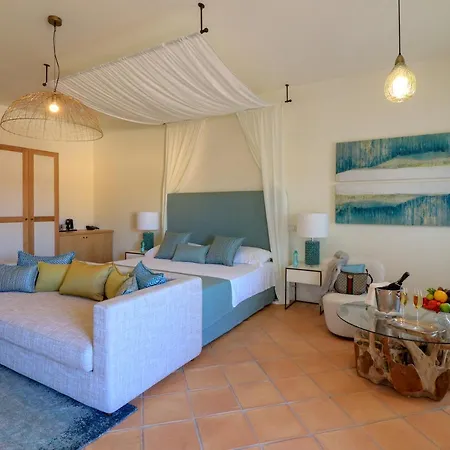 Borgo Smeraldo Hotel