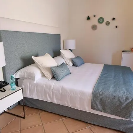 Borgo Smeraldo 4*