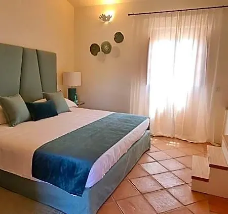 Borgo Smeraldo 4*