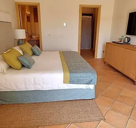 Borgo Smeraldo 4*
