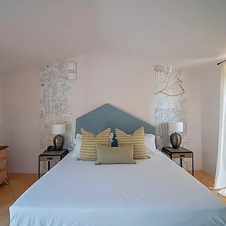 Borgo Smeraldo 4*