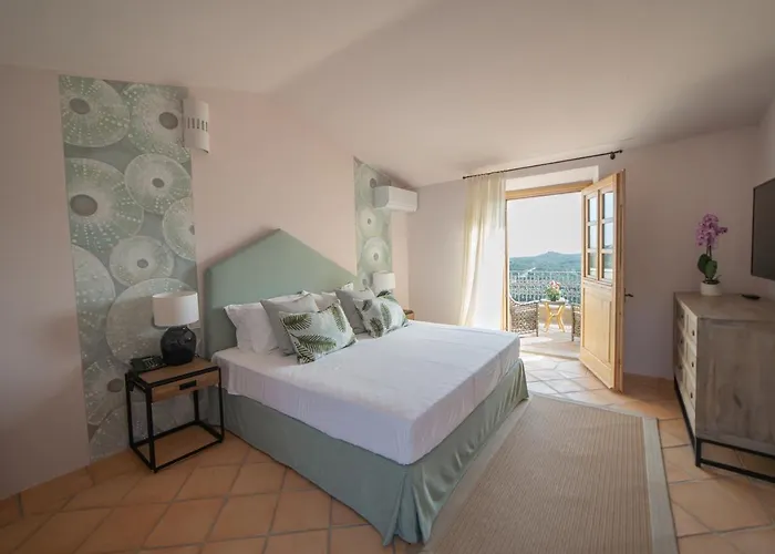 Borgo Smeraldo فندق