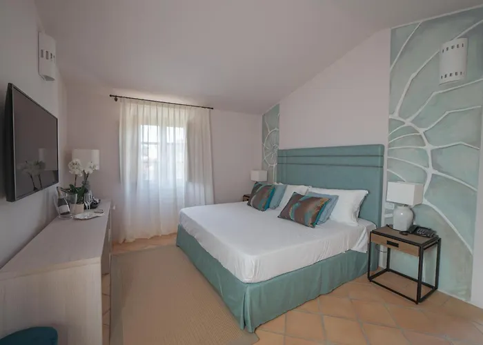 Borgo Smeraldo 4*