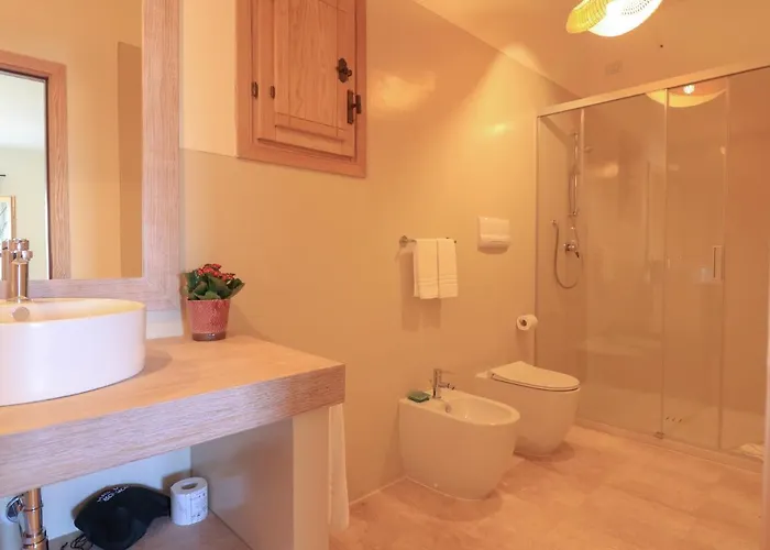 Borgo Smeraldo أرتْساكينا