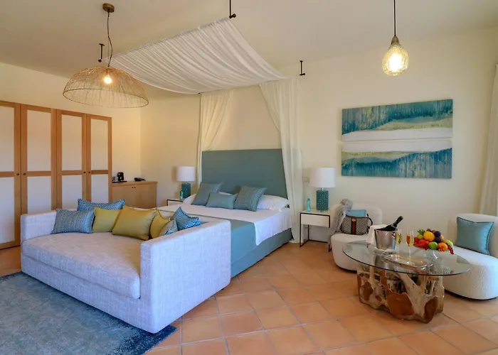 Borgo Smeraldo فندق